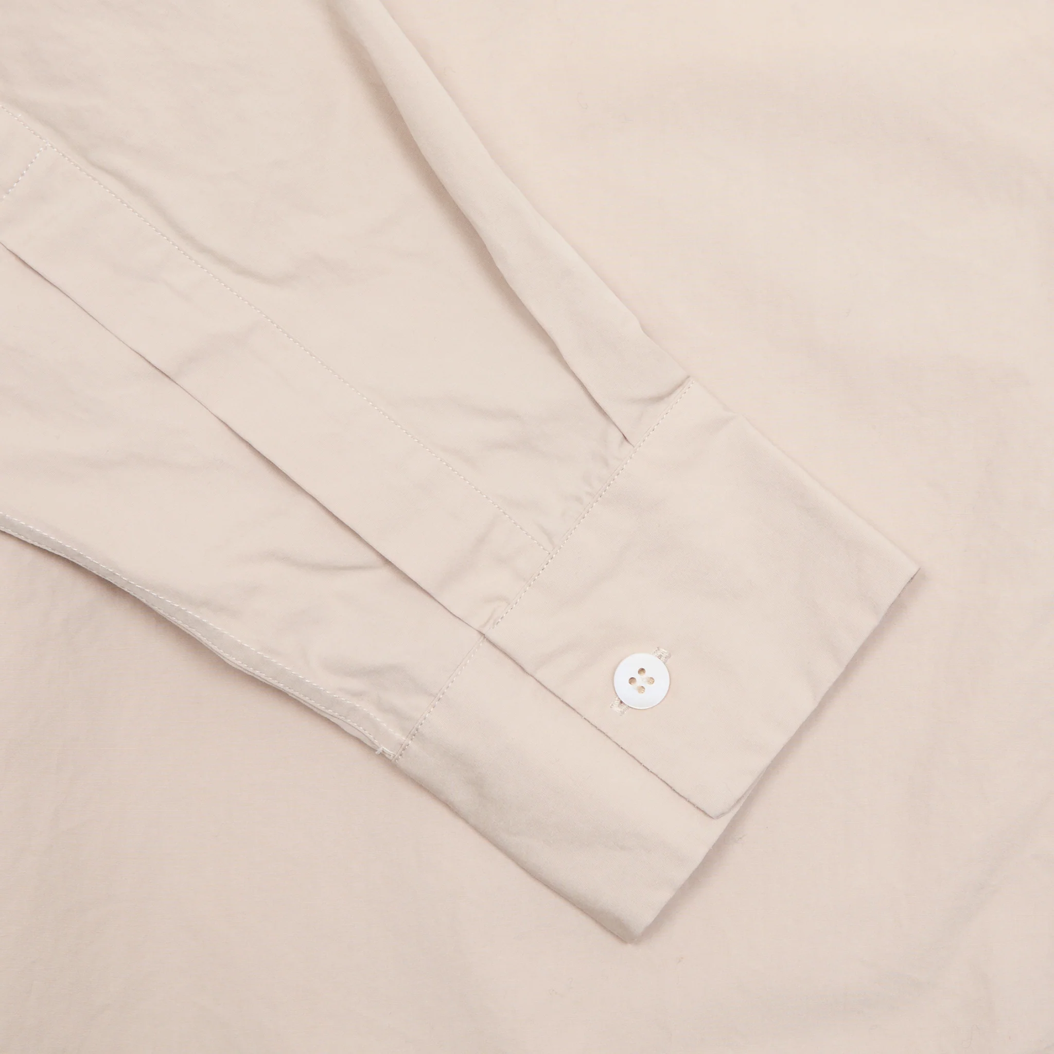 Bergfabel Overshirt in Sand - Image 4